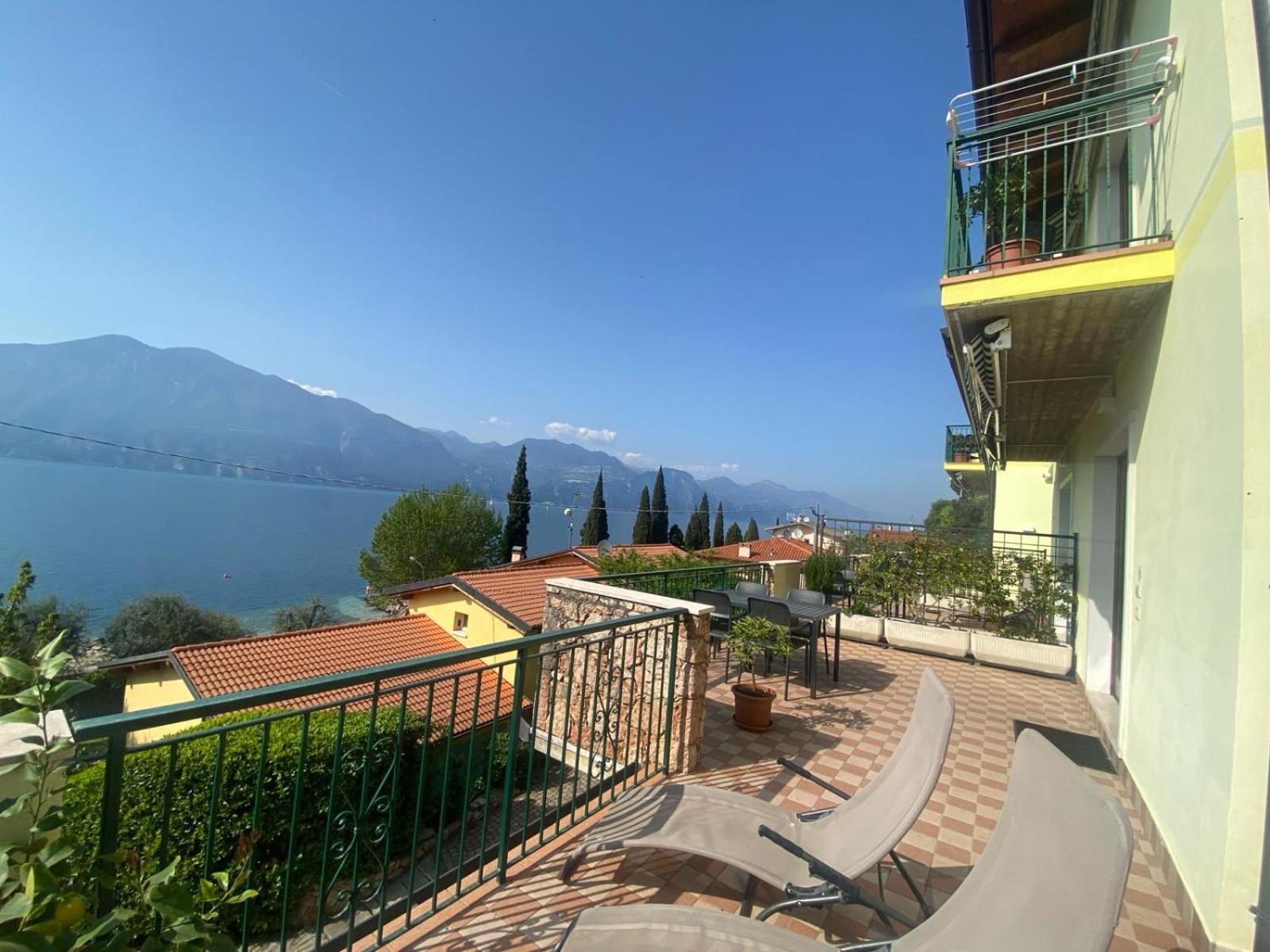 Residence Solei Classic & Plus Brenzone sul Garda Eksteriør billede