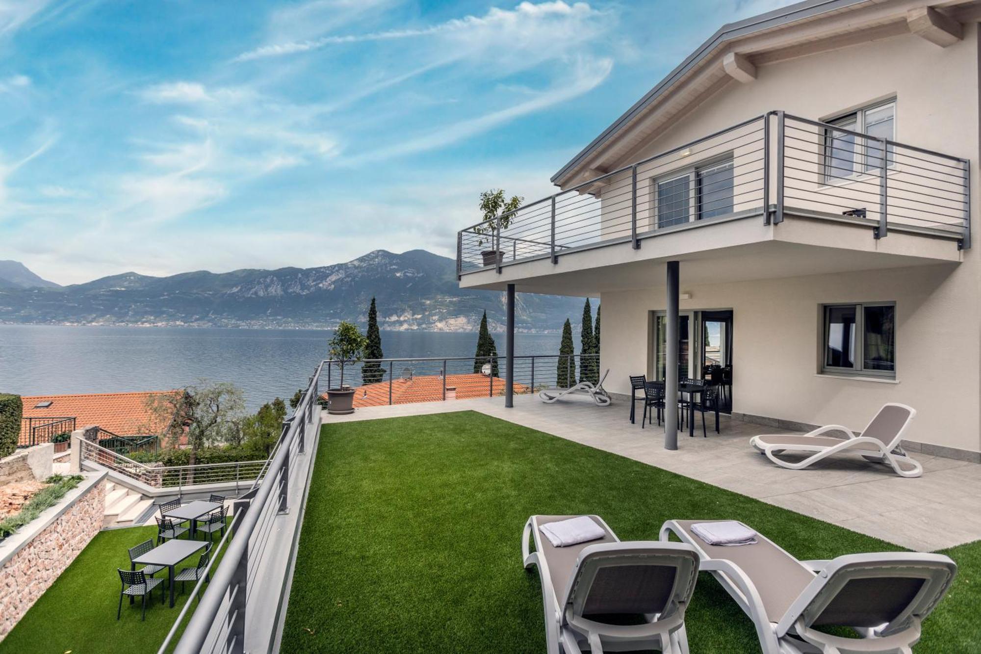 Residence Solei Classic & Plus Brenzone sul Garda Eksteriør billede